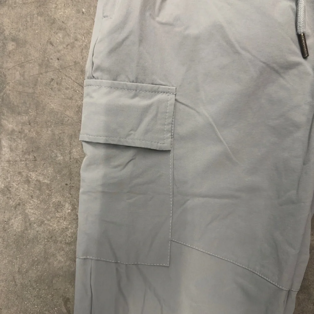 Aeropostale Gray Cargo Jogger Pants